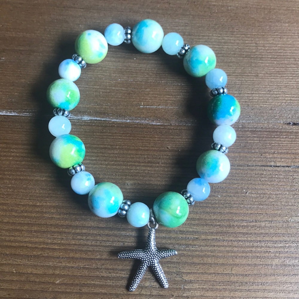Stone beads bracelet with starfish